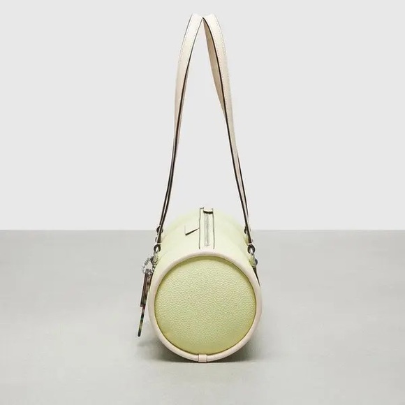 Coachtopia Cream Women's Barrel Bag - Picture 2 of 6